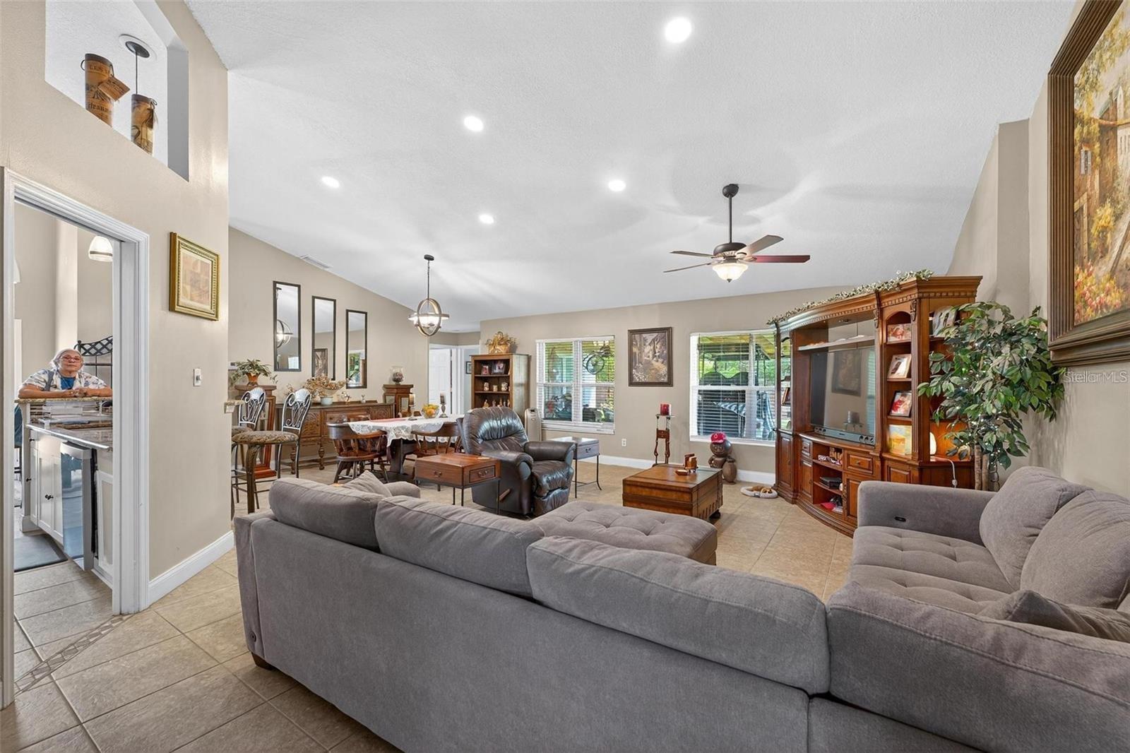 Image 4 of 45 For 5704 Bay Side Drive