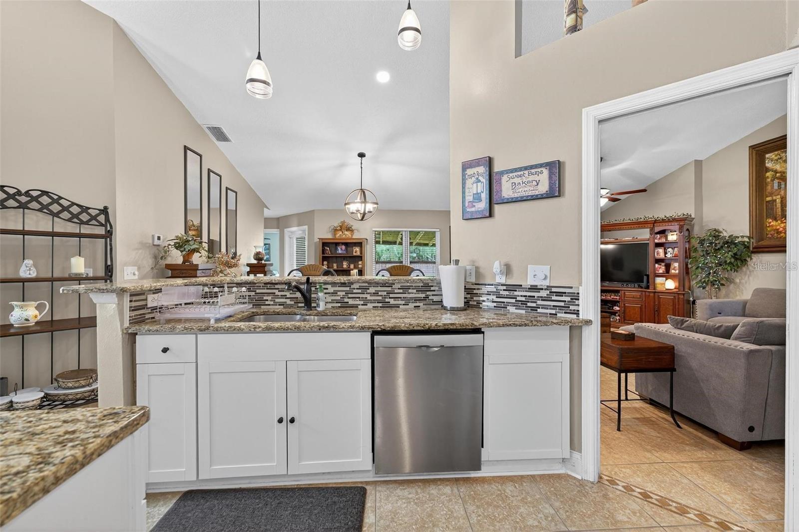 Image 42 of 45 For 5704 Bay Side Drive