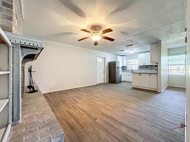 Image 3 of 28 For 413 San Carlos Avenue