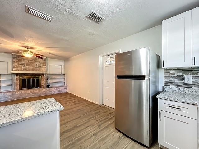 Image 7 of 28 For 413 San Carlos Avenue