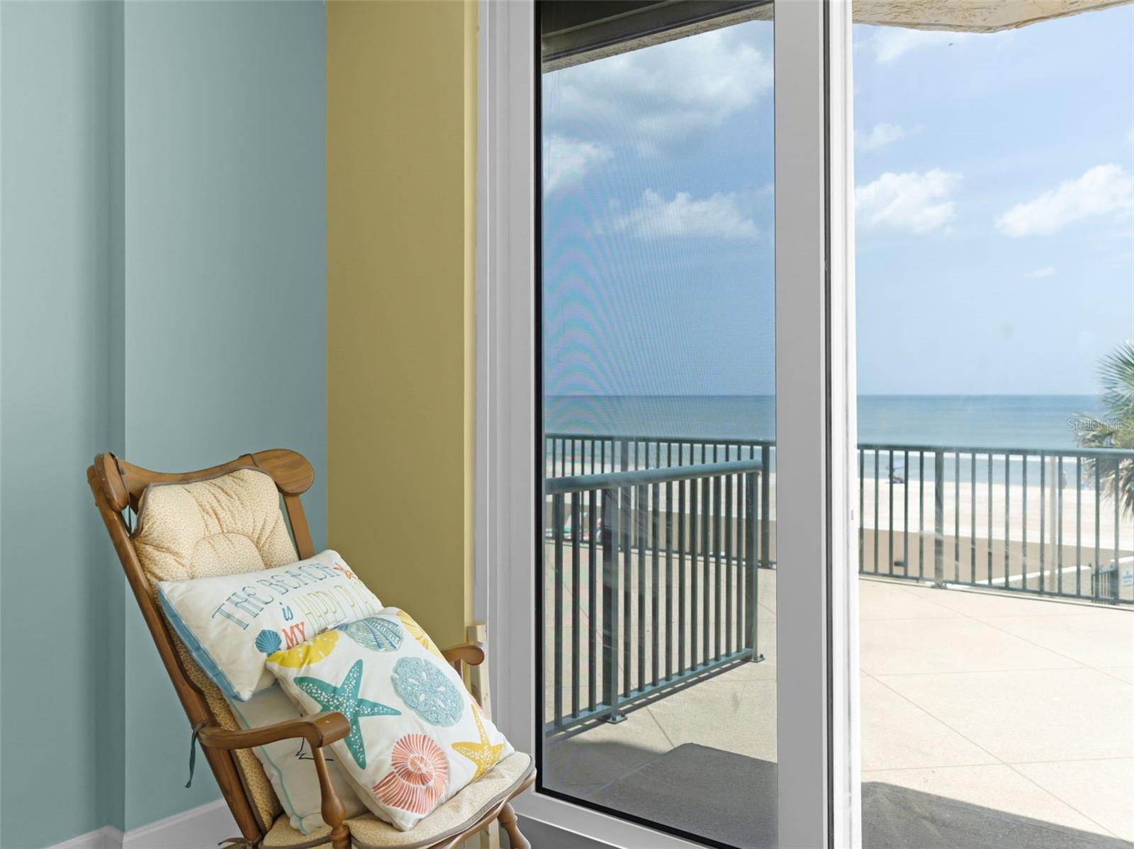 Image 11 of 77 For 4631 Atlantic Avenue 8102
