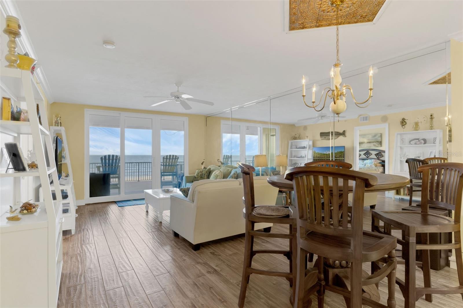 Image 44 of 77 For 4631 Atlantic Avenue 8102