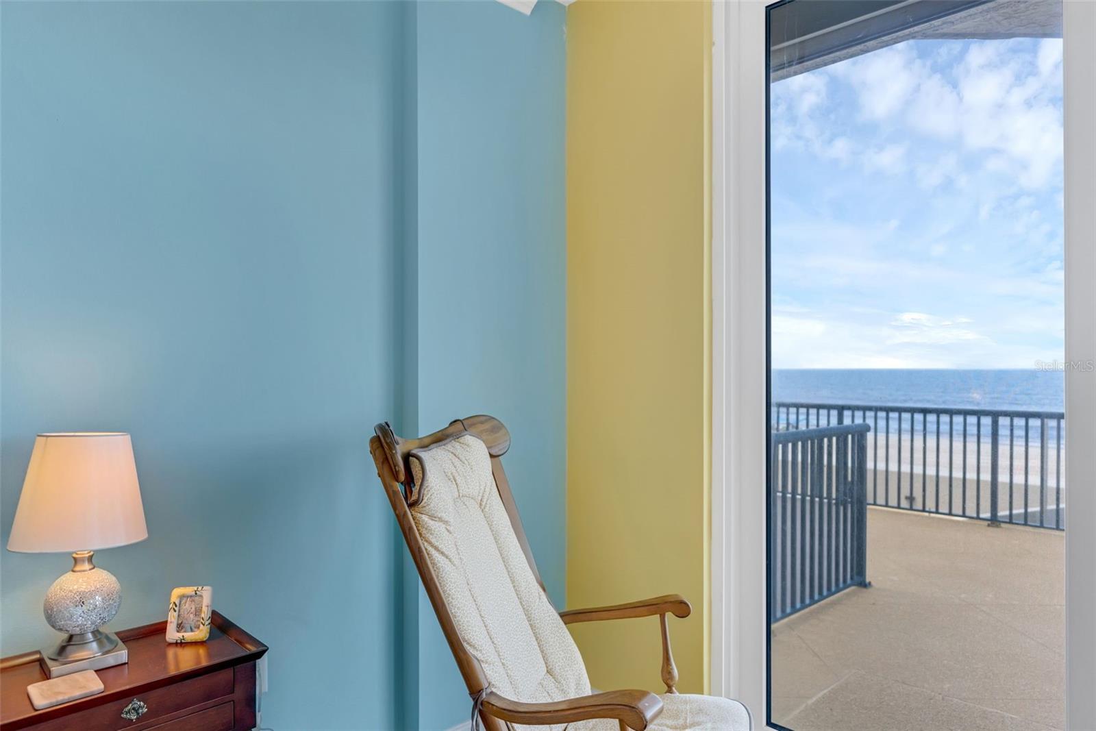 Image 56 of 77 For 4631 Atlantic Avenue 8102