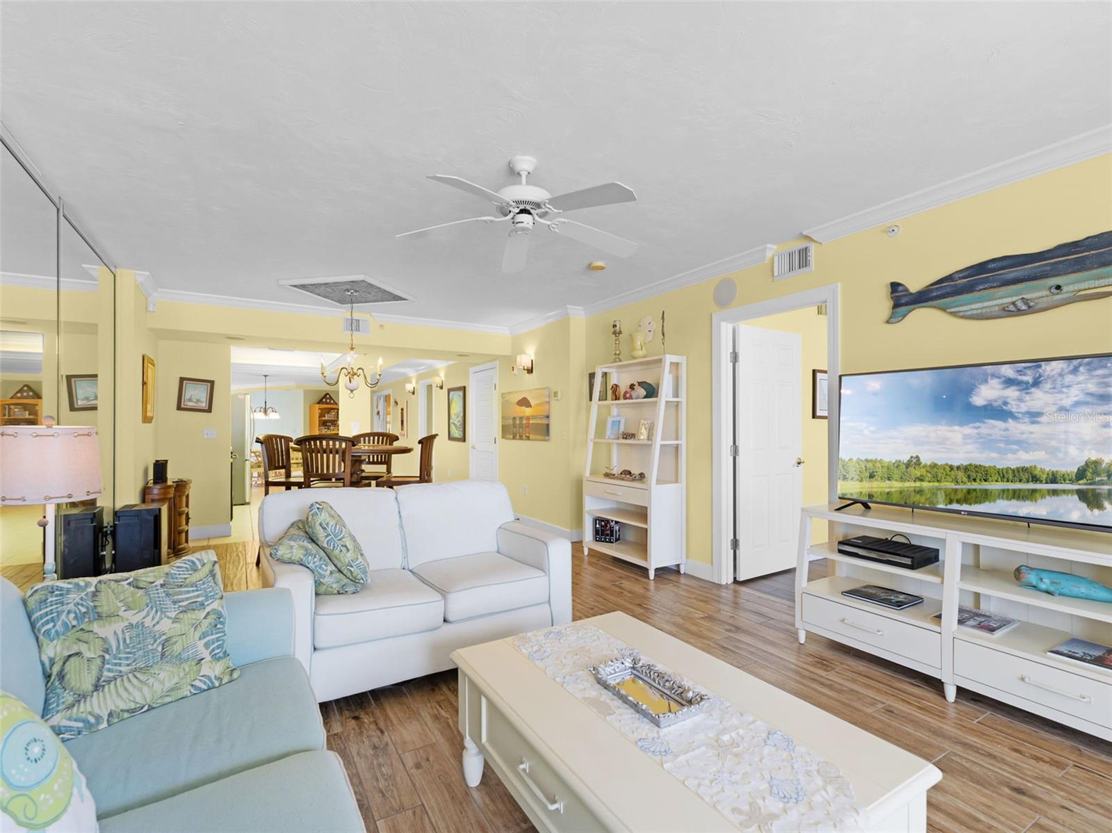 Image 6 of 77 For 4631 Atlantic Avenue 8102