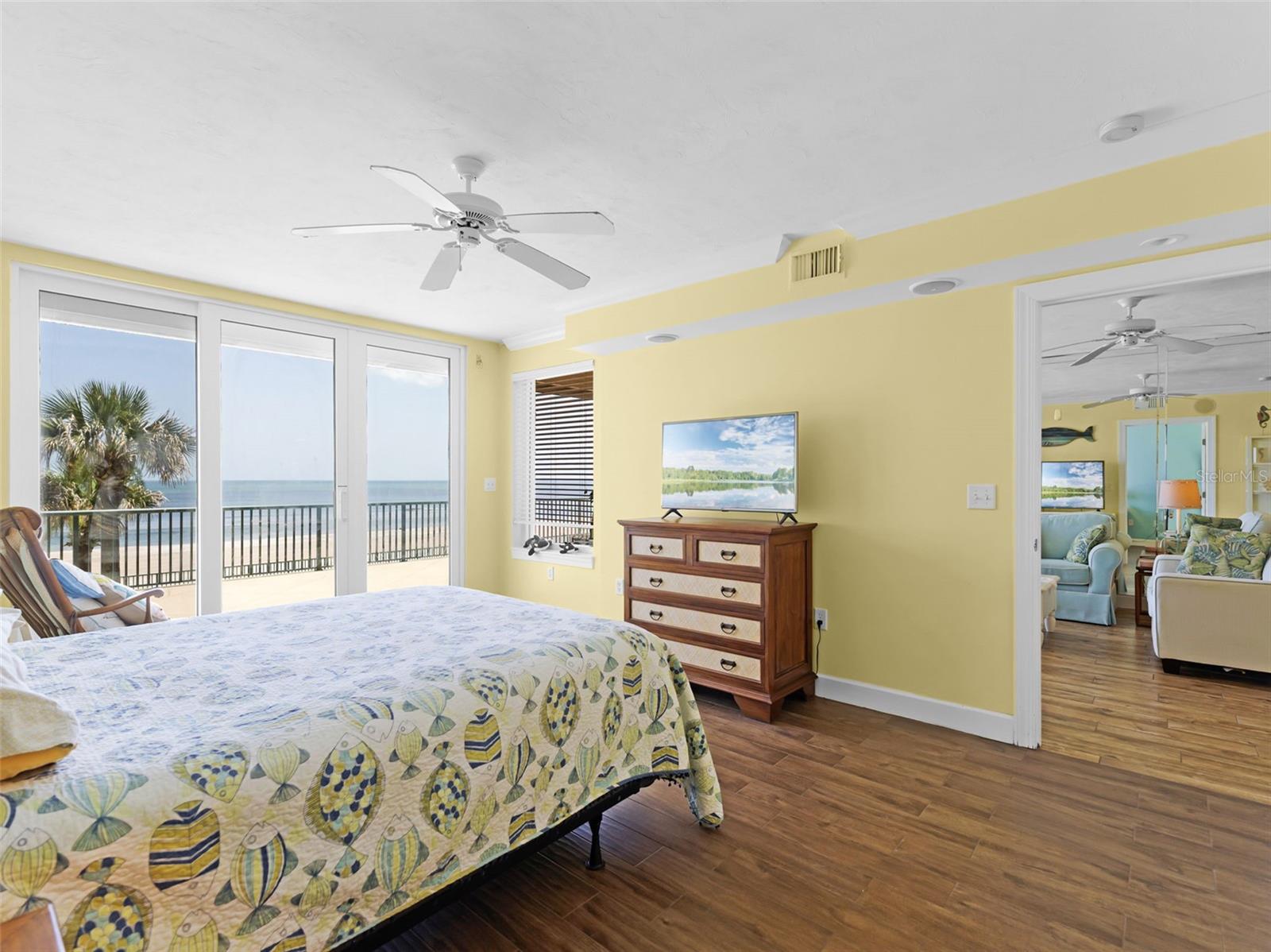 Image 9 of 77 For 4631 Atlantic Avenue 8102