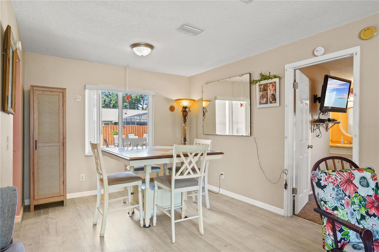 Image 15 of 39 For 109 Woodfield Court