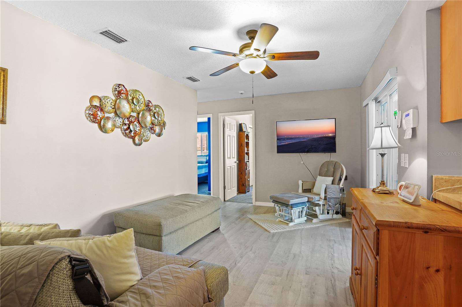 Image 16 of 39 For 109 Woodfield Court