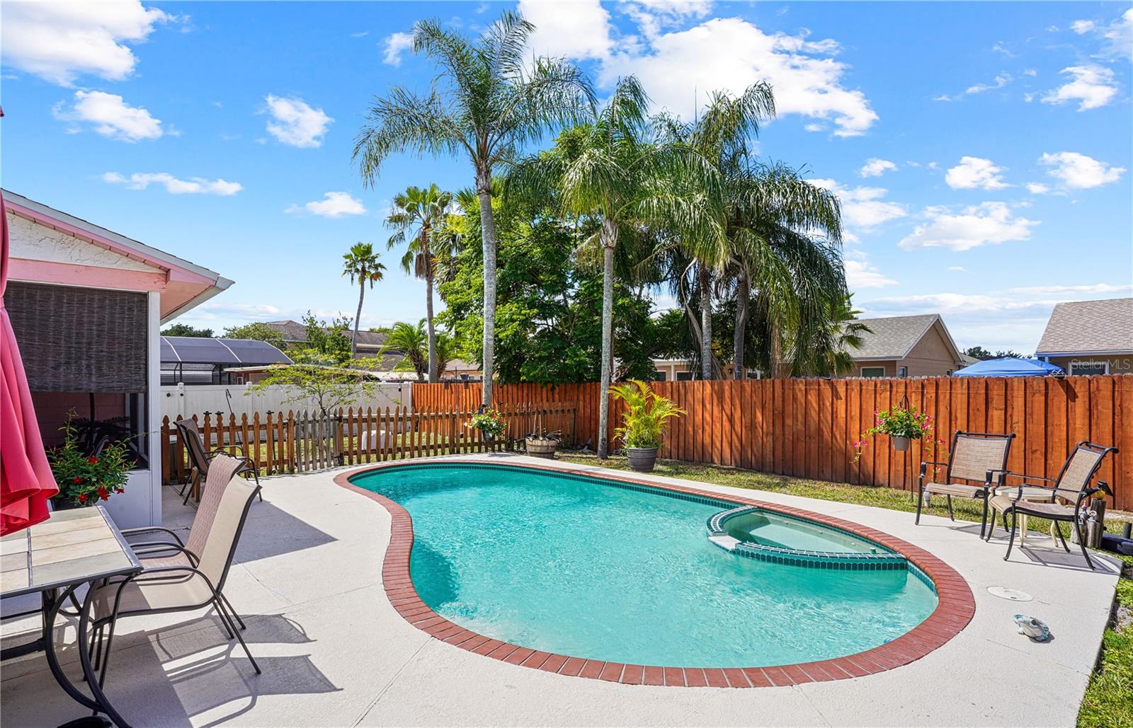 Image 6 of 39 For 109 Woodfield Court