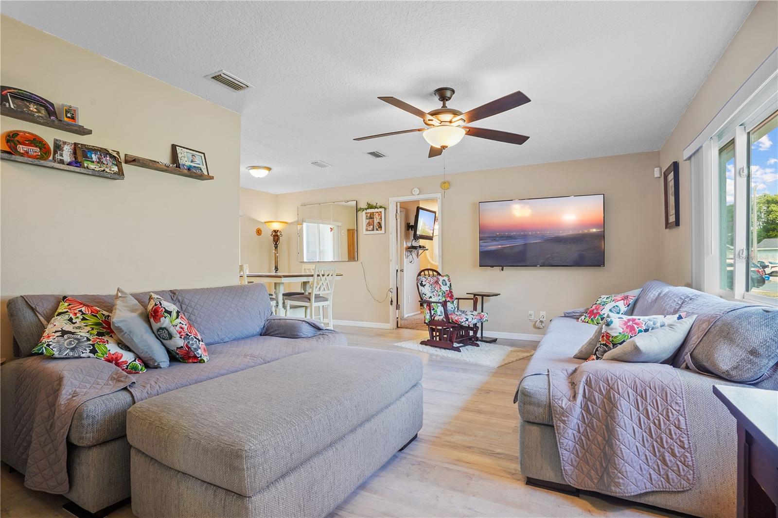 Image 8 of 39 For 109 Woodfield Court