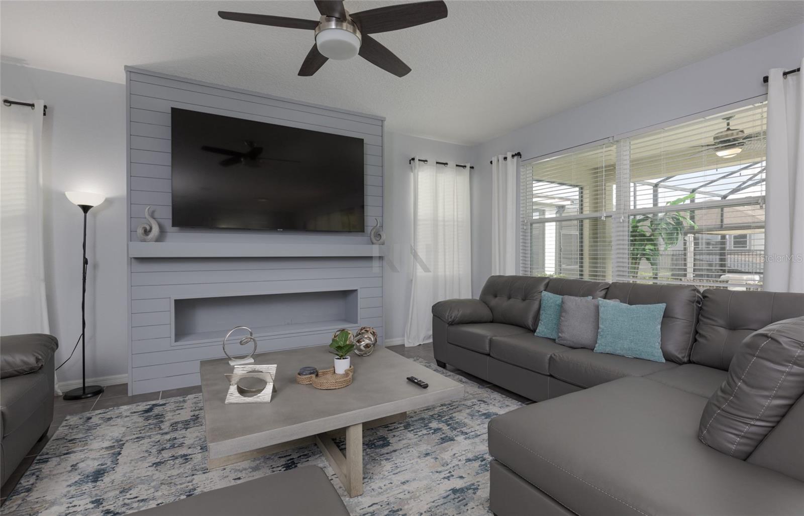 Image 2 of 32 For 1811 Caribbean View Terrace