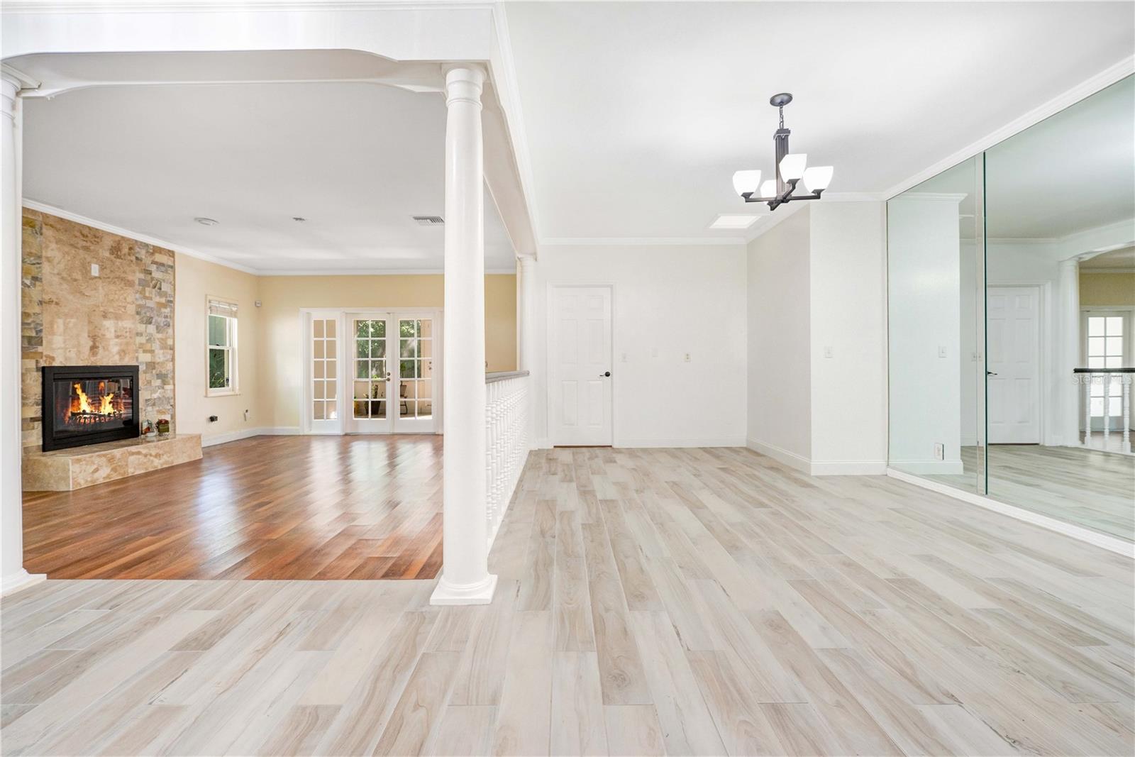 Image 4 of 25 For 243 Shadowbay Boulevard