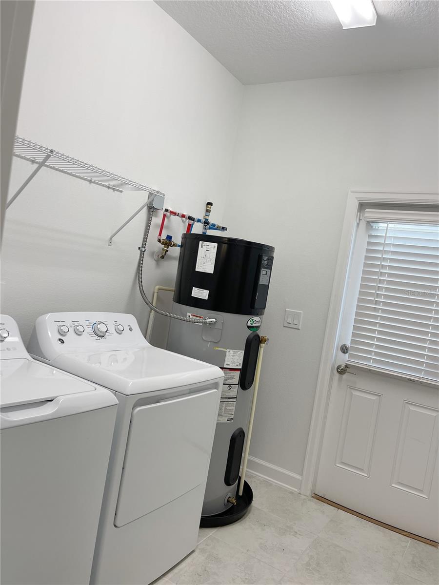 Image 19 of 50 For 11070 Longleaf Woods Drive