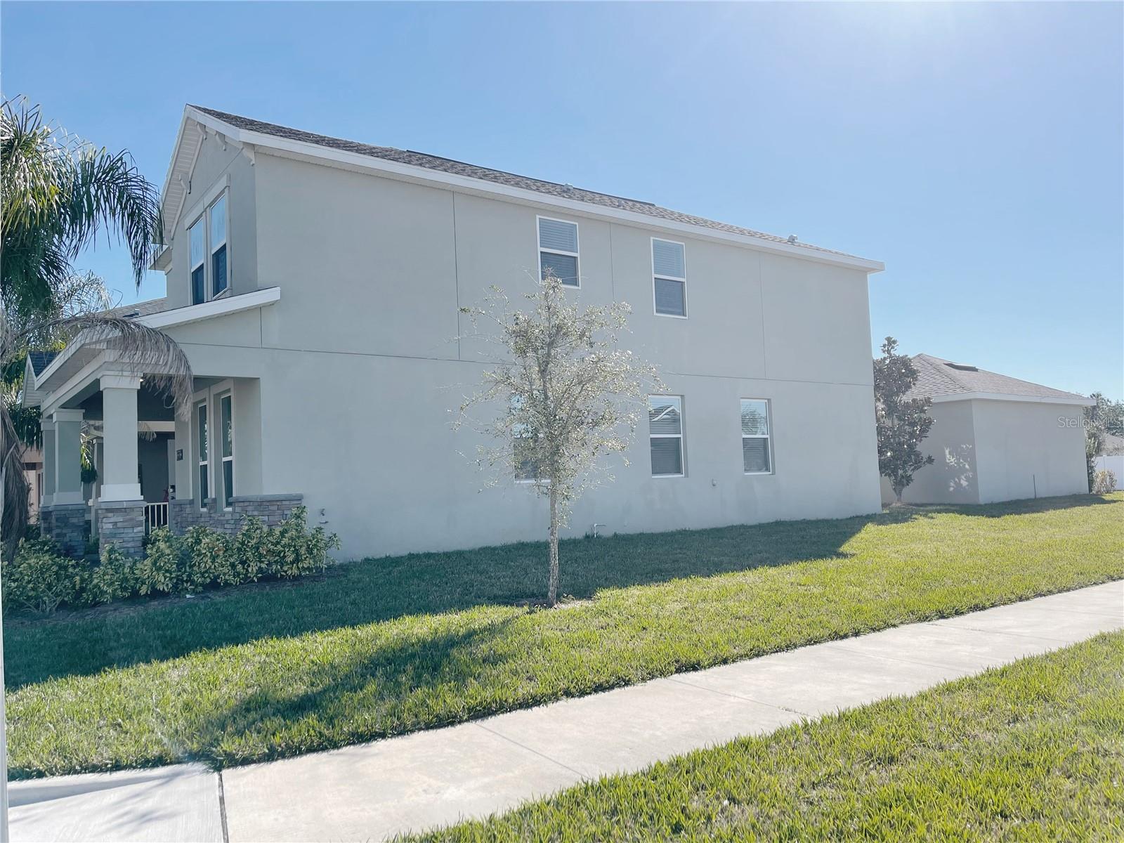 Image 3 of 50 For 11070 Longleaf Woods Drive