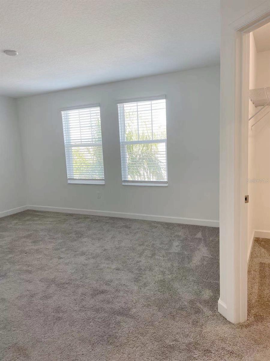 Image 31 of 50 For 11070 Longleaf Woods Drive