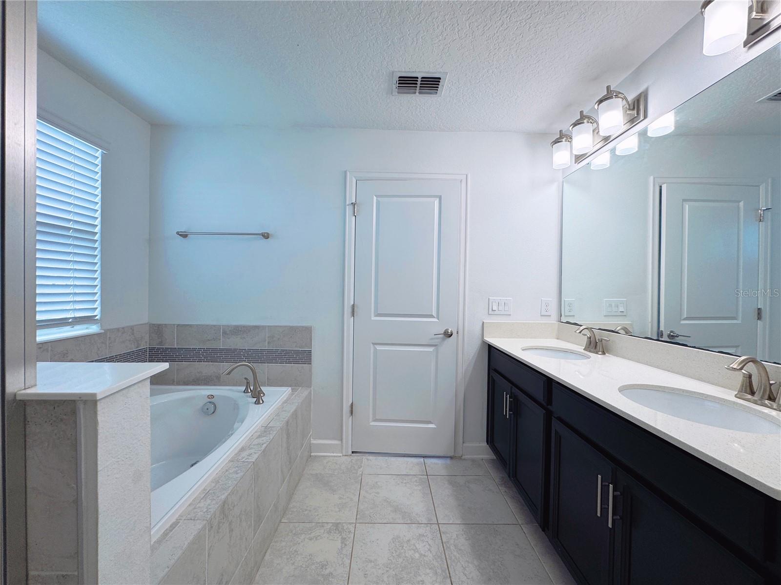 Image 52 of 53 For 11070 Longleaf Woods Drive