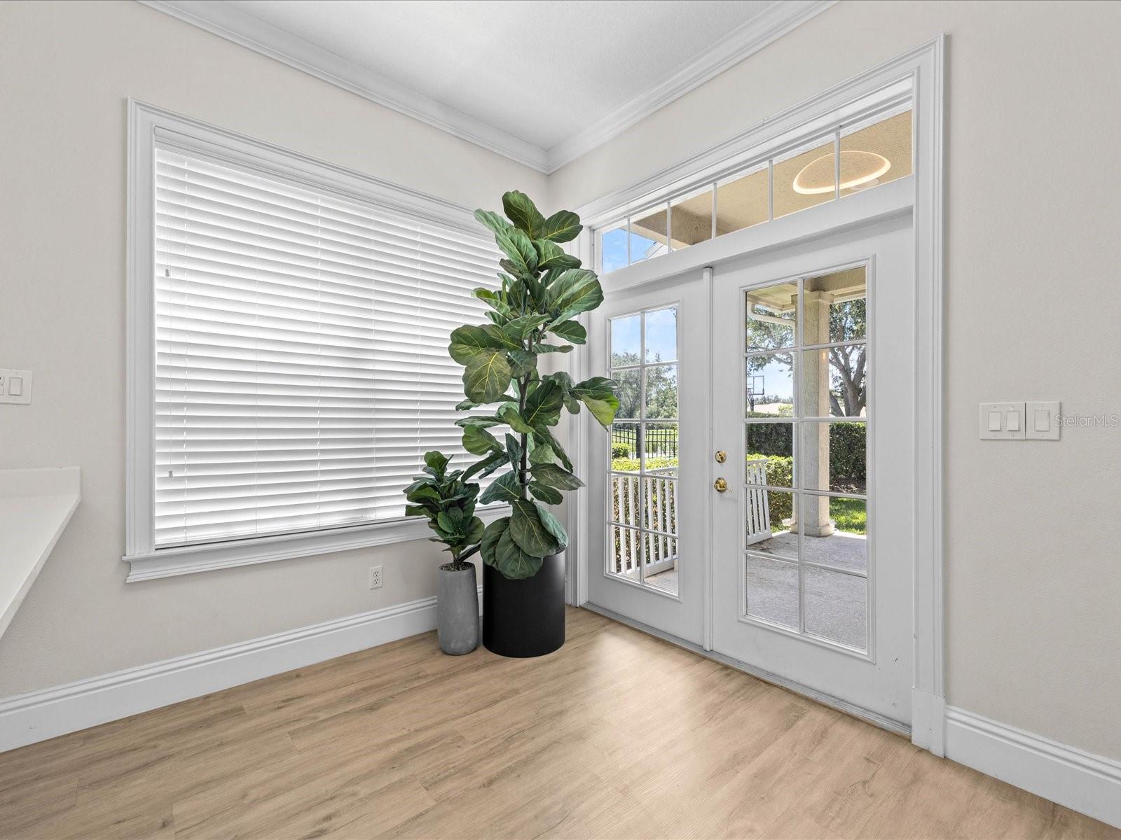 Image 10 of 50 For 5933 Caymus Loop