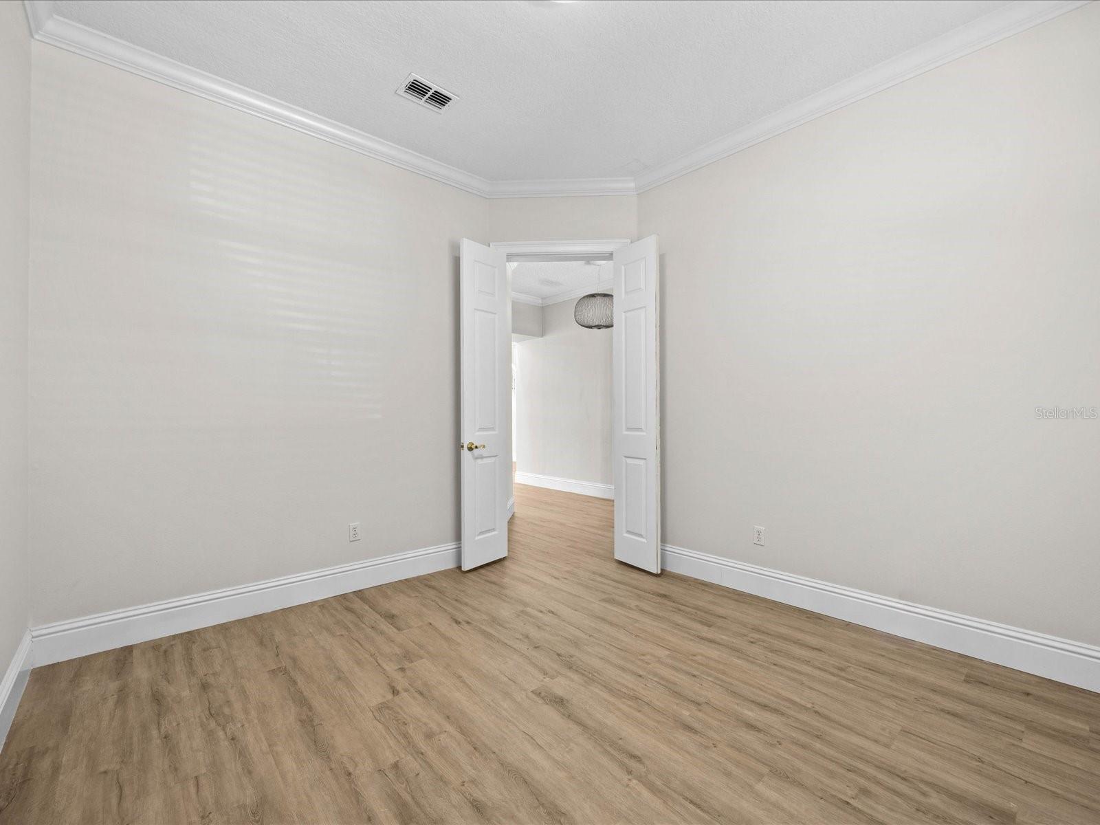 Image 12 of 50 For 5933 Caymus Loop