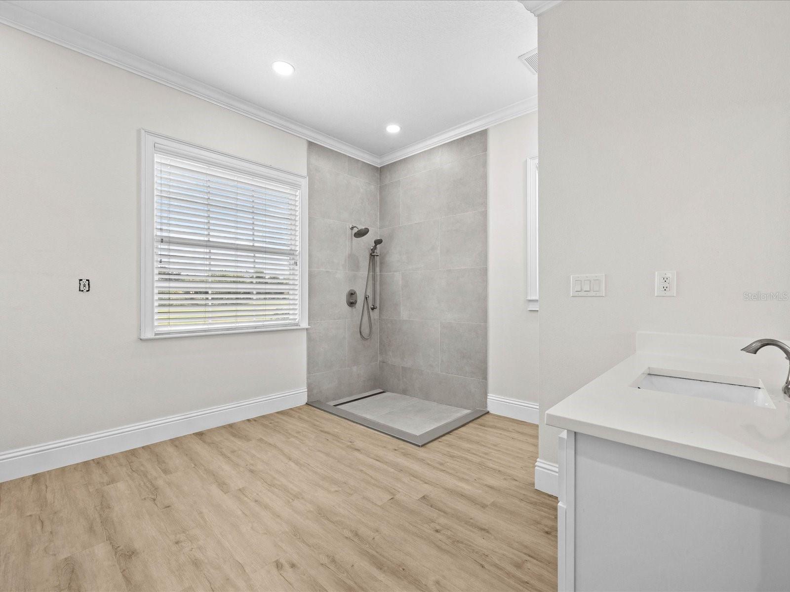 Image 16 of 50 For 5933 Caymus Loop