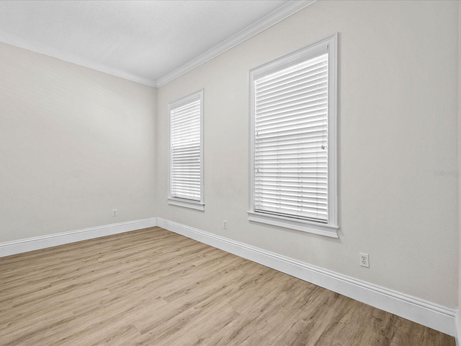 Image 18 of 50 For 5933 Caymus Loop