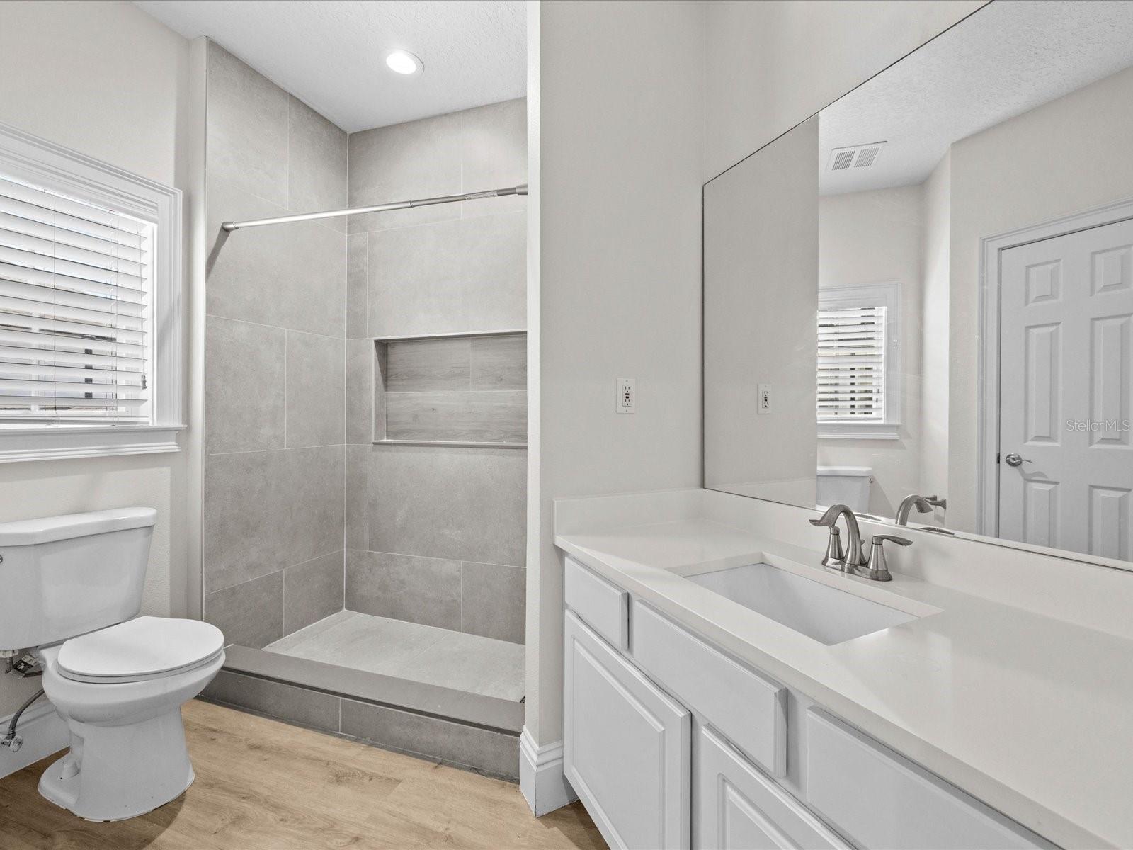 Image 27 of 50 For 5933 Caymus Loop