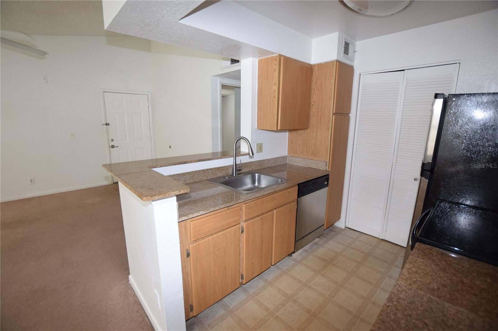 Image 11 of 28 For 11538 Westwood Boulevard 222