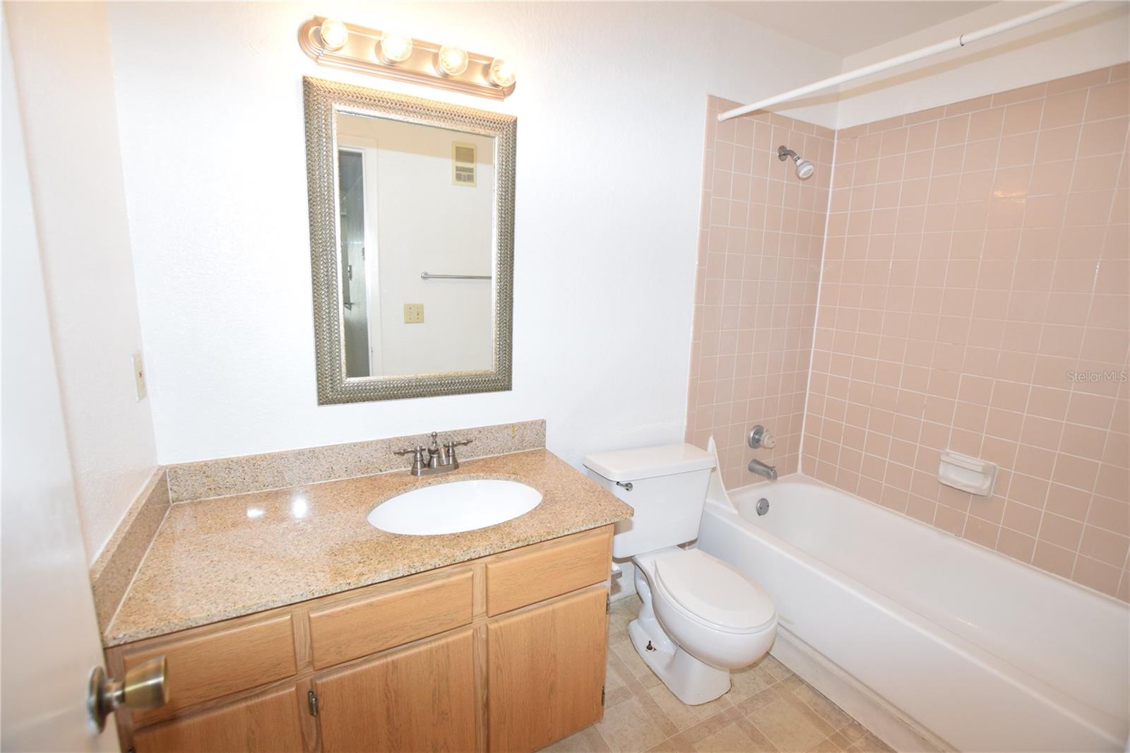 Image 27 of 28 For 11538 Westwood Boulevard 222