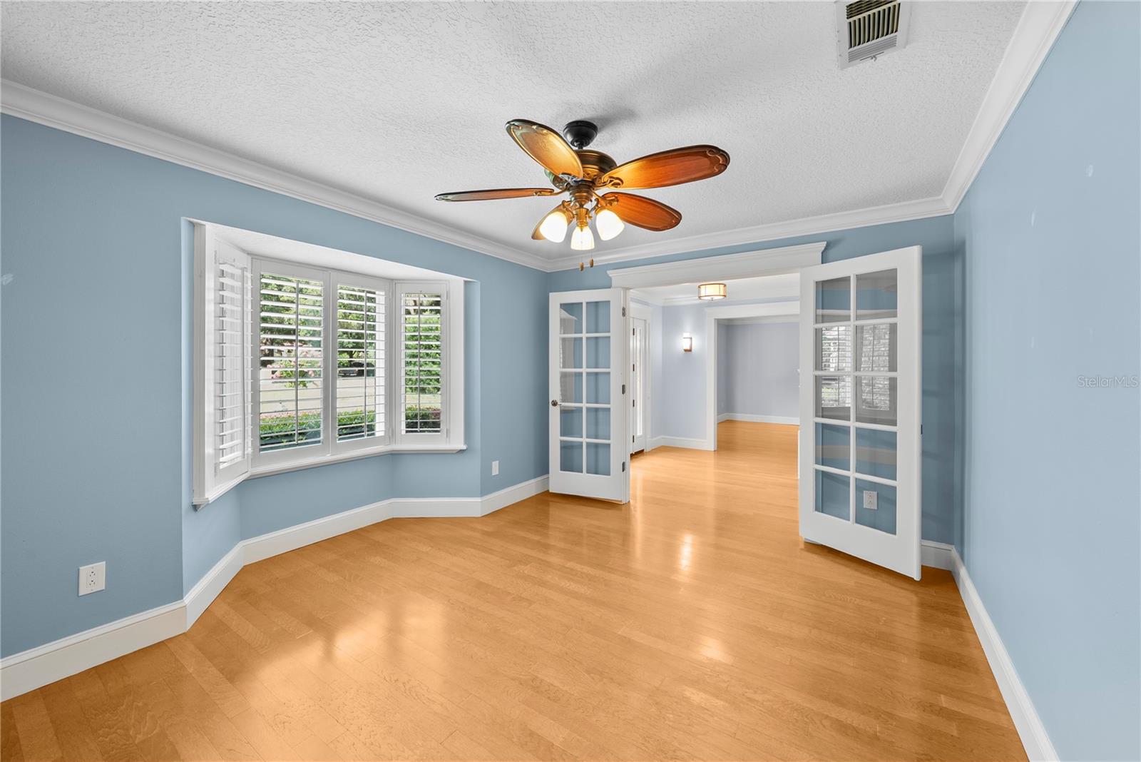 Image 11 of 39 For 2592 Westminster Terrace