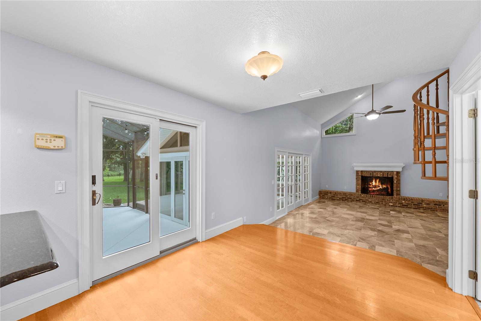 Image 19 of 39 For 2592 Westminster Terrace