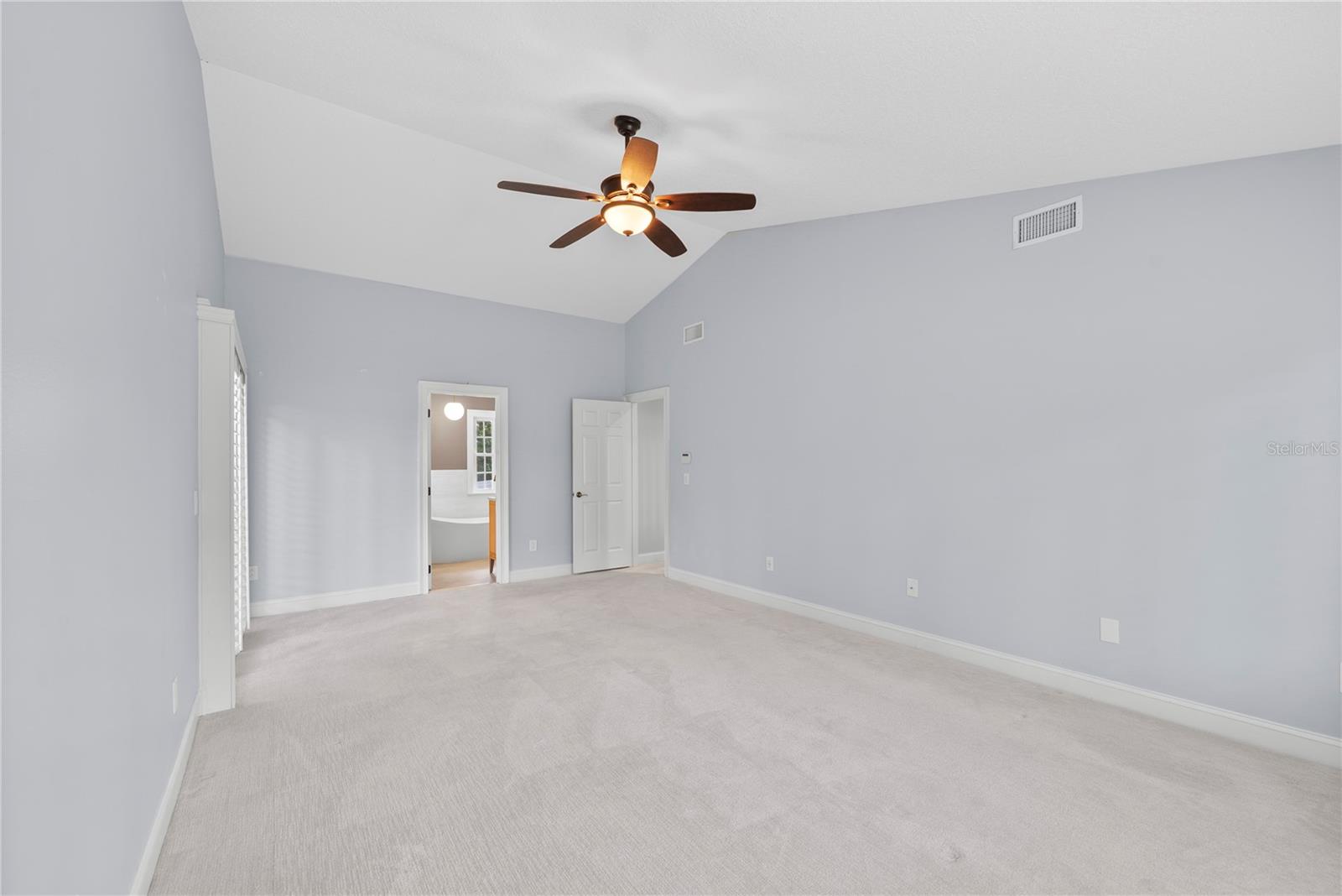 Image 22 of 39 For 2592 Westminster Terrace