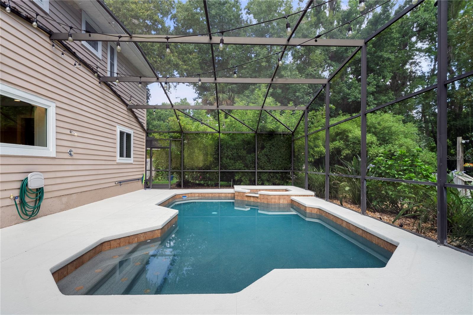 Image 33 of 39 For 2592 Westminster Terrace