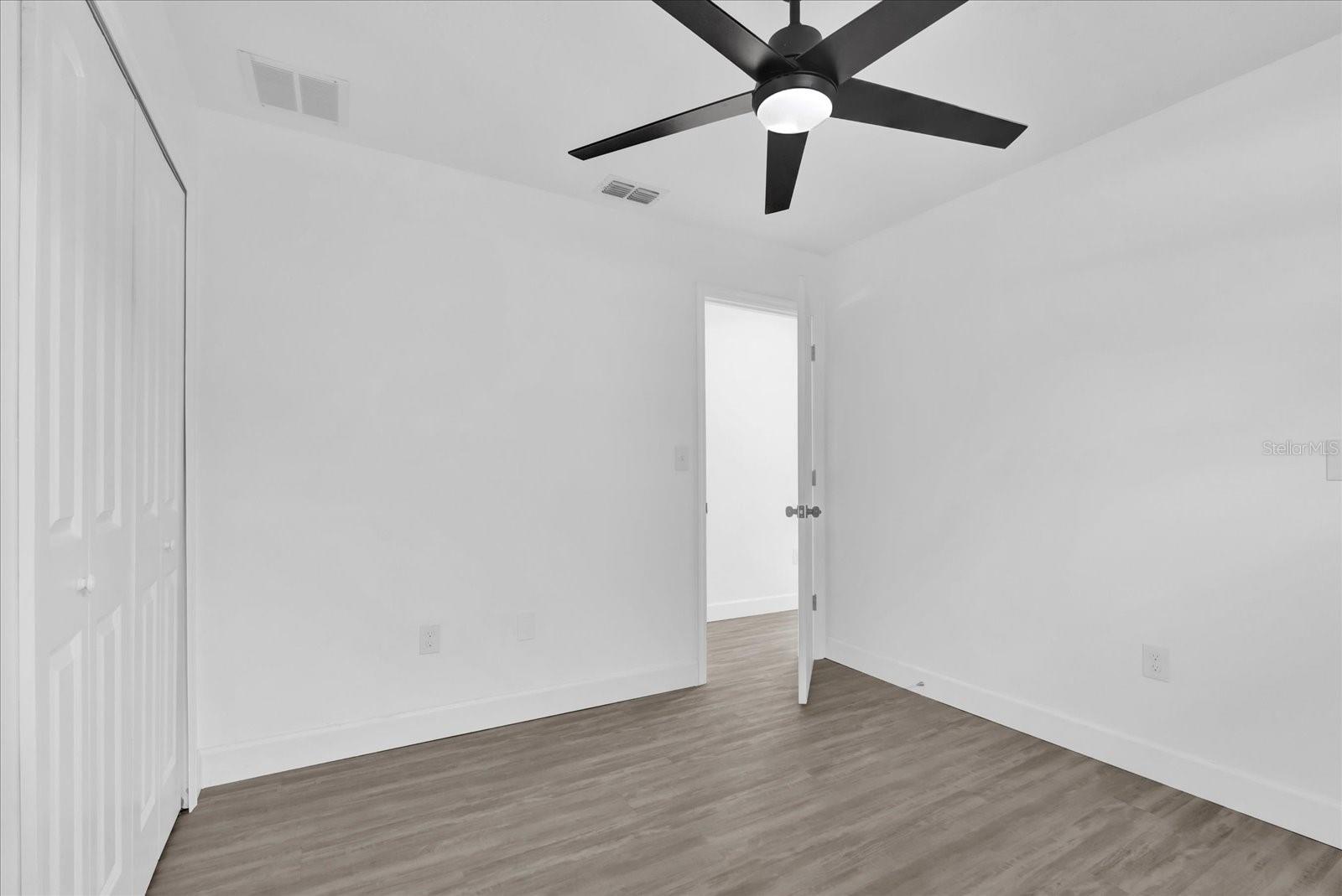 Image 11 of 18 For 2601 Telstar Avenue