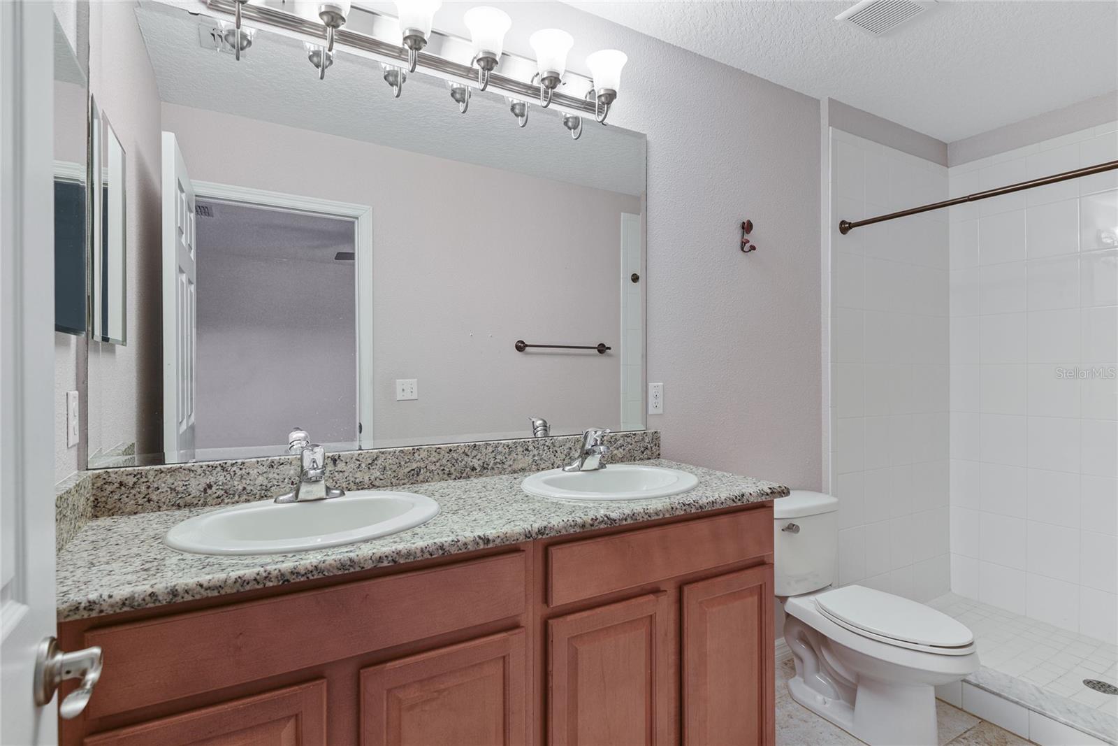 Image 15 of 24 For 1622 Orrington Payne Place