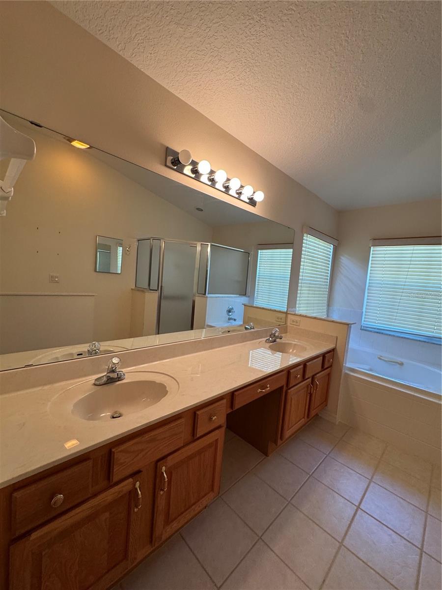 Image 30 of 33 For 3807 Plantation Boulevard