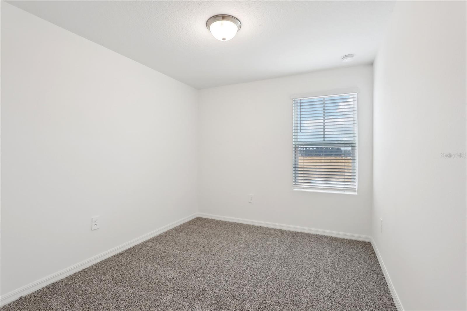 Image 18 of 33 For 16332 Happy Eagle Drive