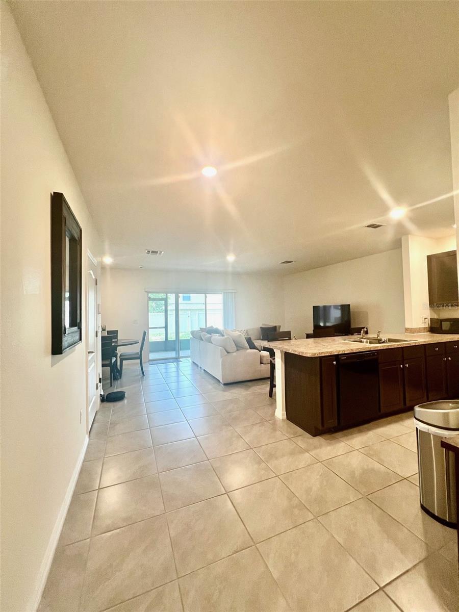 Image 4 of 17 For 9033 Alba Lane