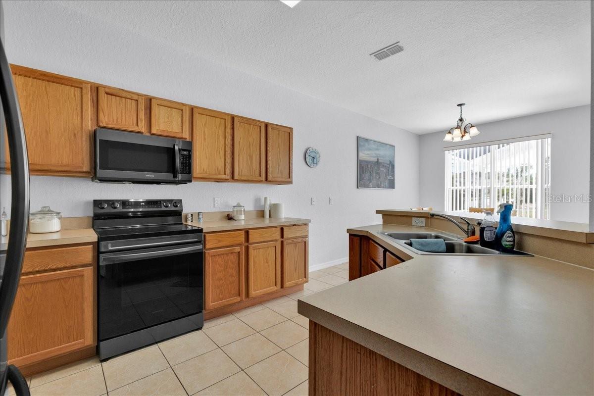 Image 16 of 40 For 1101 Hampton Drive