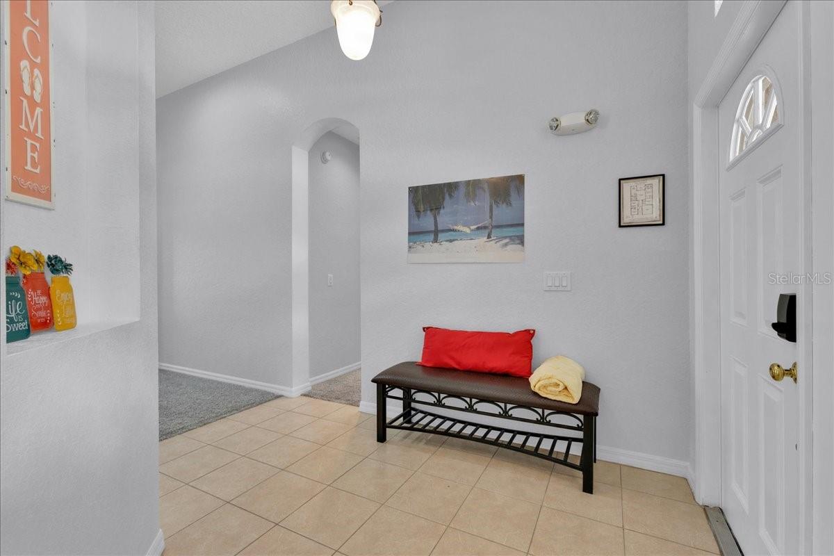 Image 4 of 40 For 1101 Hampton Drive
