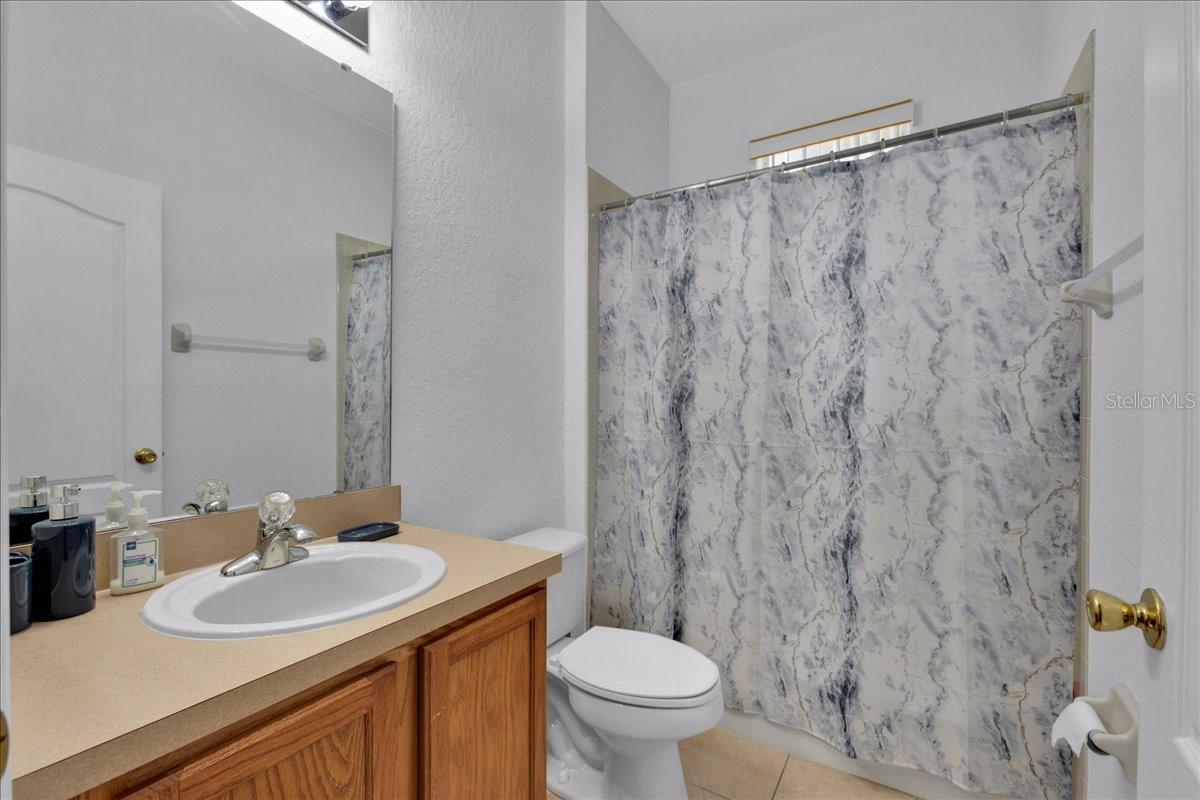 Image 7 of 40 For 1101 Hampton Drive
