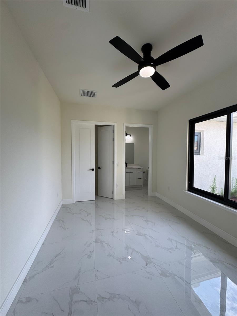 Image 11 of 13 For 16475 Hillsborough Boulevard