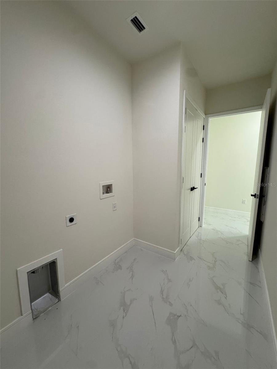 Image 6 of 13 For 16475 Hillsborough Boulevard