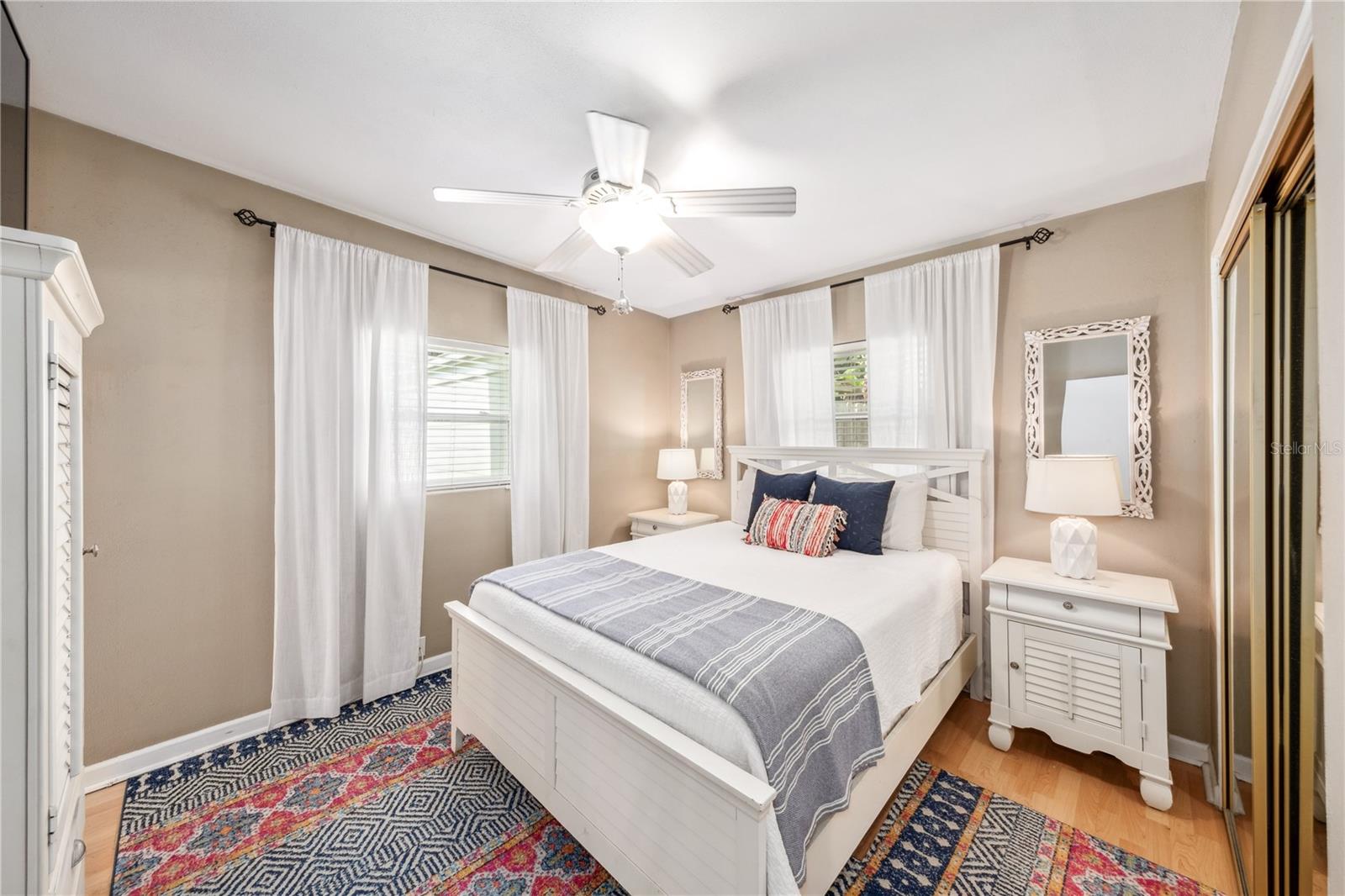Image 12 of 23 For 4106 Alverado Street