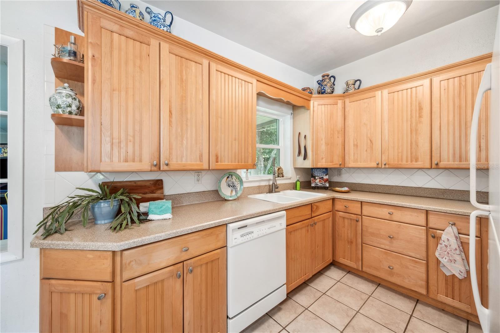 Image 6 of 23 For 4106 Alverado Street
