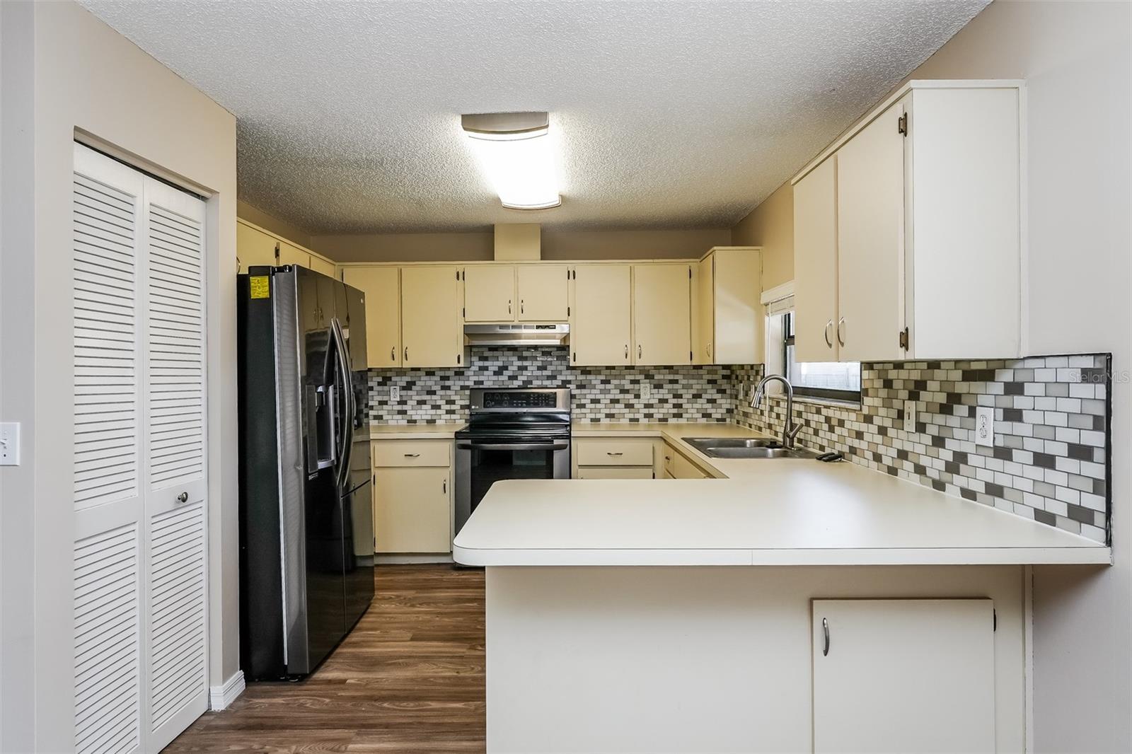 Image 6 of 16 For 3460 Tomahawk Avenue