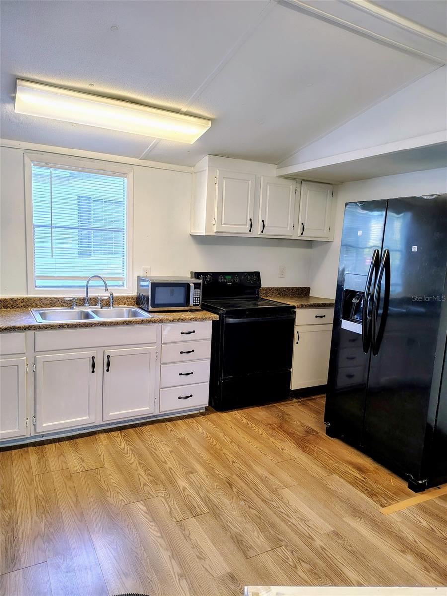 Image 2 of 11 For 9809 7th Avenue