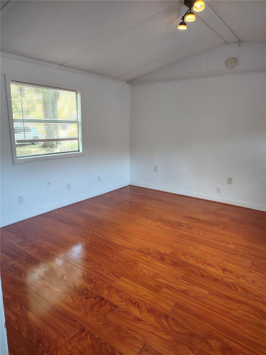 Image 4 of 11 For 9809 7th Avenue