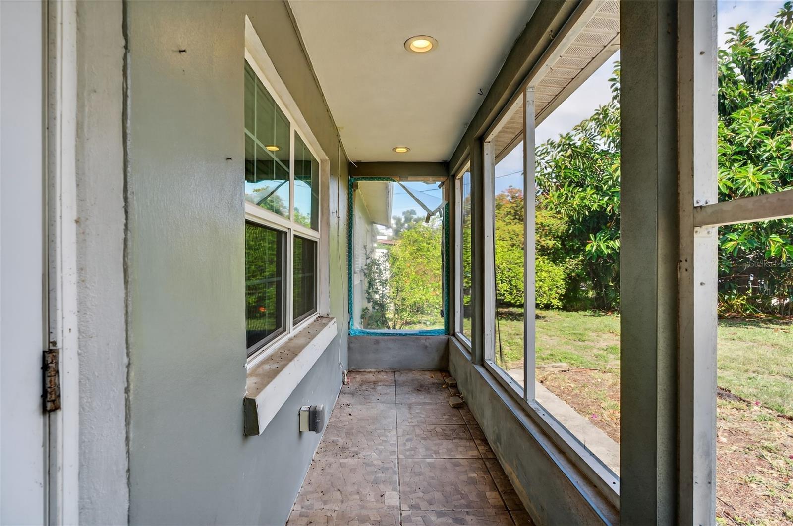 Image 3 of 32 For 540 Columbia Street
