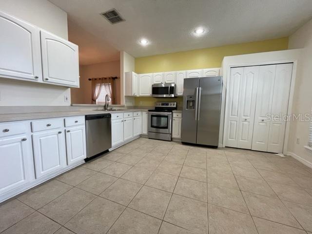Image 2 of 14 For 4963 Waterside Pointe Circle