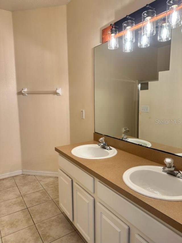 Image 6 of 14 For 4963 Waterside Pointe Circle