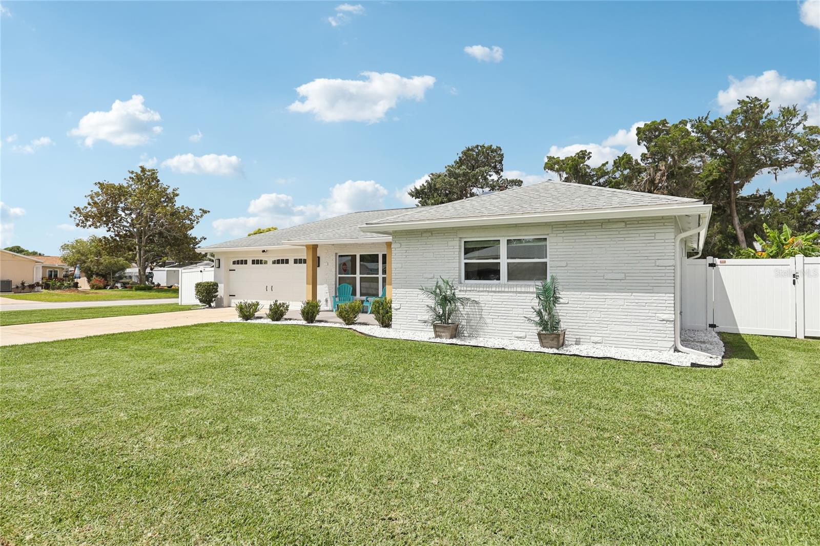 Image 4 of 33 For 2926 Carriage Drive