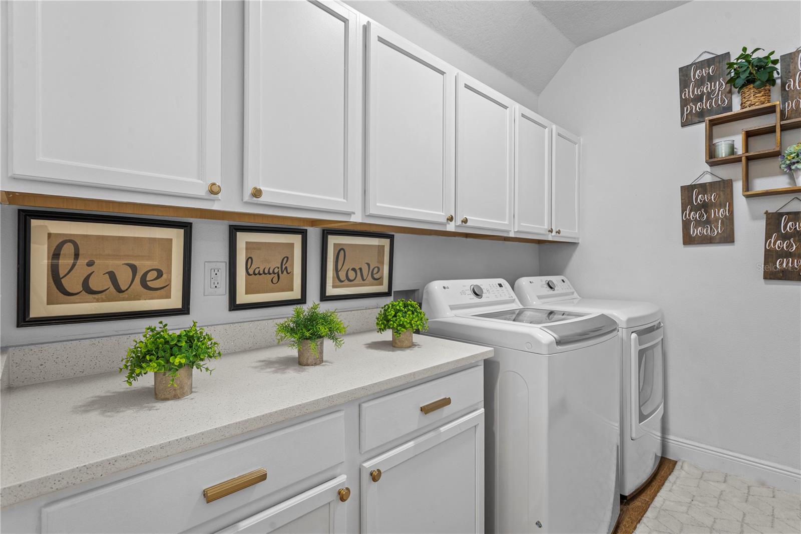 Image 42 of 78 For 8434 Chilton Drive